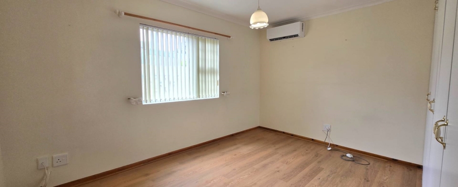 3 Bedroom Property for Sale in Franskraal Western Cape